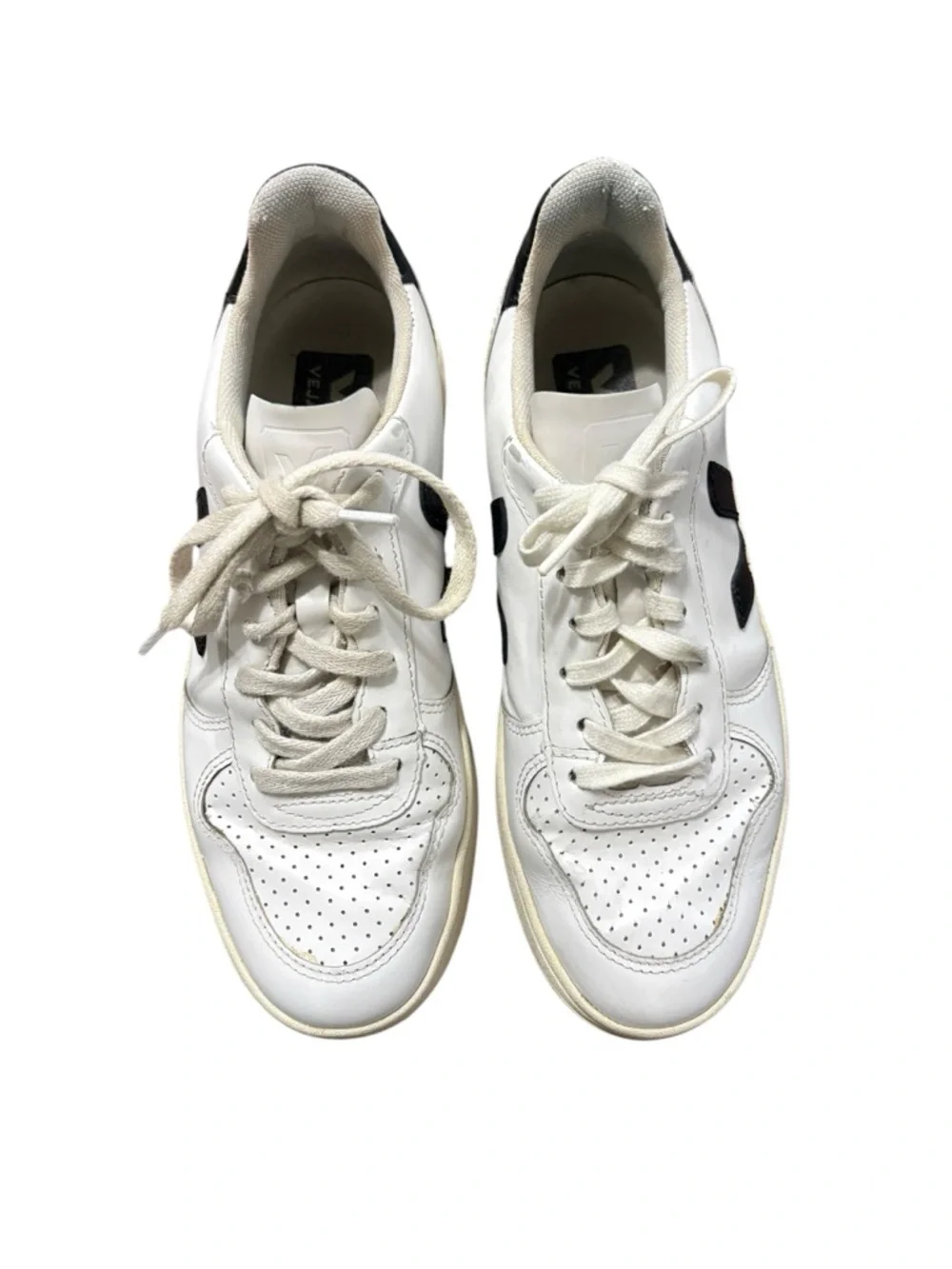Veja V-10 Leather Sneaker White Black Women's Size 7 US/38 EU Casual Shoes - Picture 3 of 9